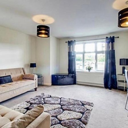 The Wickets - 2 Bedroom Apartment Overlooking Cricket Club Marton-in-Cleveland Εξωτερικό φωτογραφία